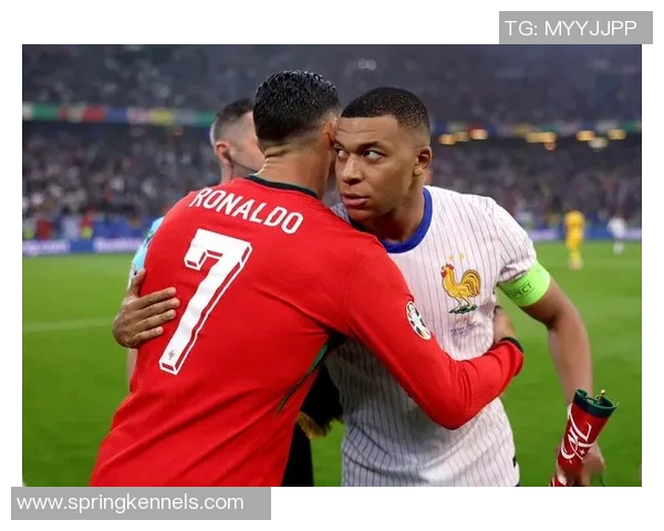 当偶像遇上足球明星该如何应对与互动的尴尬场面